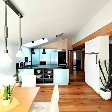 Baumblick Mit Whirlpool Апартаменты *