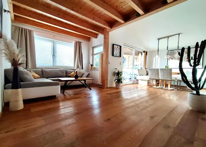 Baumblick Mit Whirlpool *