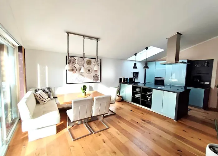 Baumblick Mit Whirlpool