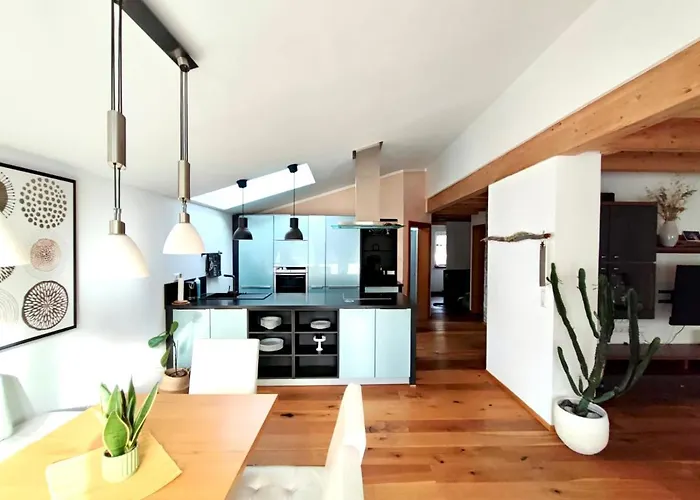 Baumblick Mit Whirlpool Apartamento *