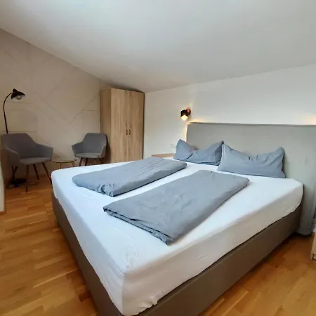 Baumblick Mit Whirlpool Apartmán Medraz